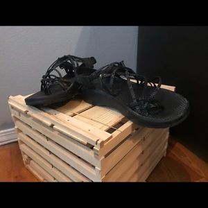 Woman’s Chacos size 9w